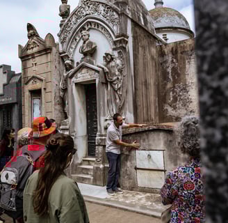 Discovering how we can read the mausoleums hidden stories 