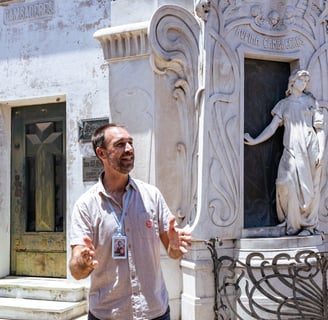 Esteban will guide you through each corner of this fascinating cemetery