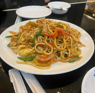 Halal Chinese noodles in Indonesia 