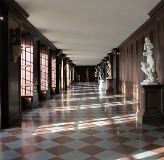 Long room Hampton Court