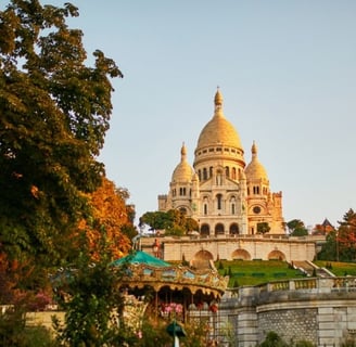 4. Montmartre & Sacré-Cœur Basilica, Paris