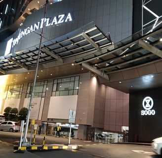 Mall Tunjungan Plaza Surabaya TP Perbelanjaan Terbesar dan Modern