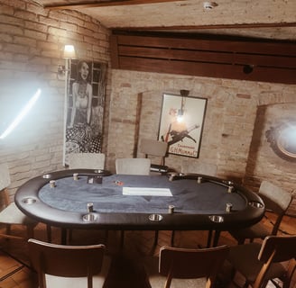 Pokerio stalo nuoma su pastytmu bare Kas Kas