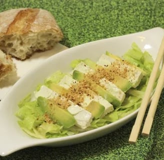 ensalada de aguacate rica en magnesio