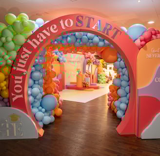 Décoration événement, ballons, arches de ballons, backdrops, lettres lumineuses