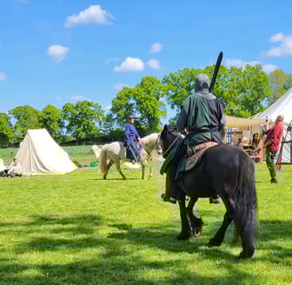 Schwertkampf zu Pferde