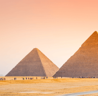 pyramiden in der wüste ägyptens