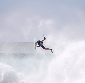 Bodyboarder captured mid-action, honoring Tom Morey’s innovation on bodyboardingart.com