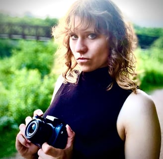 stef schultz, stef sharky schultz, camera, camerawoman, filmmaker, girl with short hair, photography