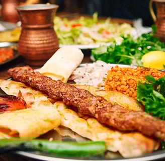 Urfa Sıra Gecesi Karışık Kebap