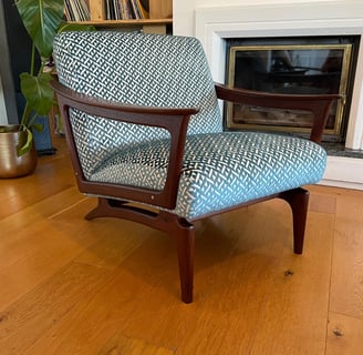 Renovation Fauteuil scandinave velours géométrique turquoise Romo