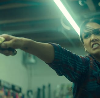 Knife Choreography in Trigger Warning with Jessica Alba