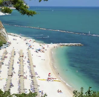 Spiaggia di Gabicce mare