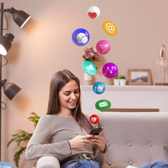 Gestión y estrategia en redes sociales para optimizar tu presencia online y conectar con tu público.