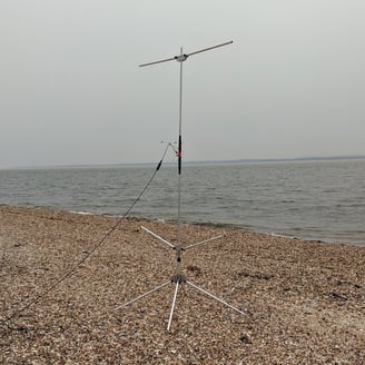 Pro Antennas I-Pro Traveller HF portable antenna on Meon beach