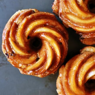 Hot Cross Bundtlettes