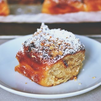 Crumble Topped Frangipane & Mincemeat Buns