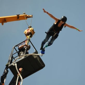 Bungee Jumping – Safety and Precautions