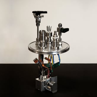 Battery failure chamber for beamline experiments