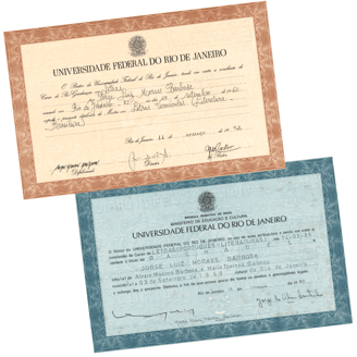 Diplomas de mestrado e bacharelado.