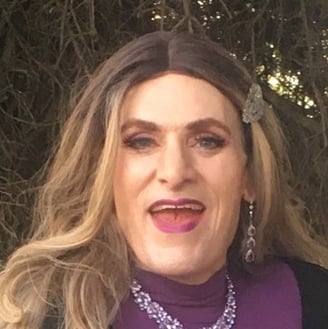 beautiful lovely friendly heavenly fun caring author writer model summer