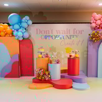 Arche de ballons déstructurée organique mariage haut de gamme