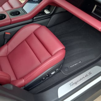 Interior Detailing Image “Deep interior car detailing with steam cleaning and vacuuming of seats"