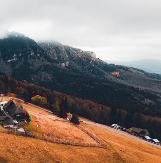 alt="Romania rurala"