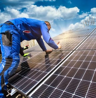 les panneaux solaires permettent de valoriser son bien immobilier