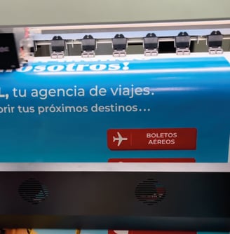 Comparación de colores vibrantes en impresión HP Latex para gigantografías