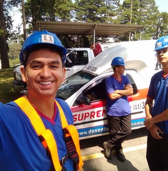 técnicos da suprema desentupidora