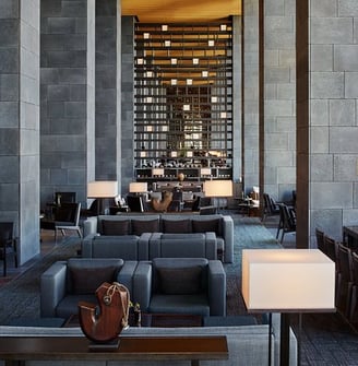 Hall de entrada do hotel Aman Tokyo