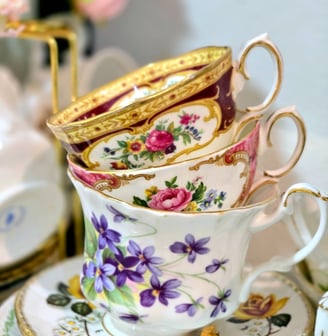 Vajilla antigua porcelana inglesa, tazas de té , tazas de cafe, jurgo de té originales