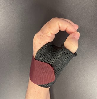 Órtese para rizartrose com mais suporte, mantendo funcionalidade