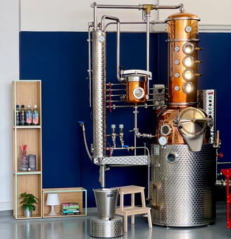 alambicco in puro rame distilleria mezzanotte mueller brennereianlagen