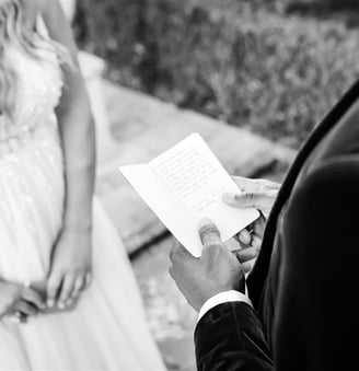 Elopement in Provence — intimate wedding in nature with editorial style