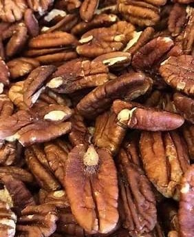 a pile of pecani pecani pecani pecani pe