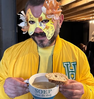 onion soup with mask