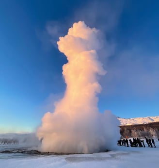 great geyser, Haukadalur geothermal field, Iceland