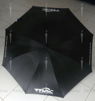 Payung promosi polos golf hitam silver Trac Astra