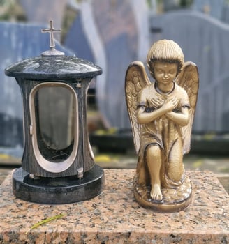 akmeninė žvakidė ir dekoracija „Angelas"