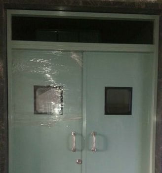 HOSPITAL DOORS - PUF