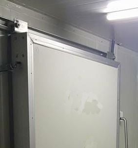 SLIDING DOOR - COLD ROOM