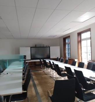 Akustikdecke für Konferenzräume
