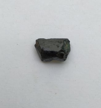 serendibite crystal