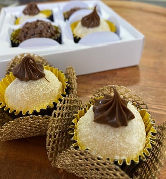 O curso Fabrica de Brigadeiros da Marrara Bortoloti é bom vale a pena receita ninho com nutella