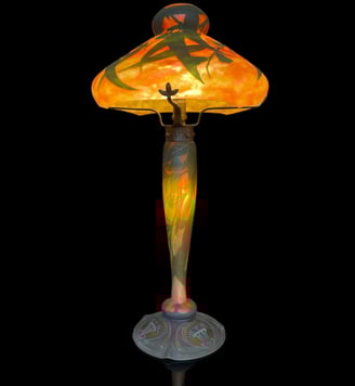 Exceptionnelle lampe en verre multicouche. Signé Daum