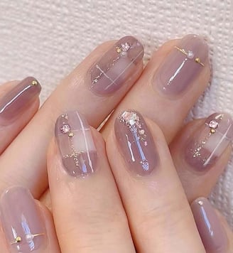 Uñas con piedras