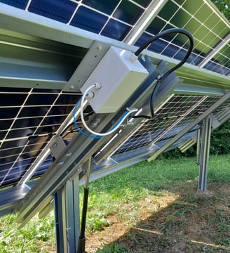 Boitier de commande de tracker solaire