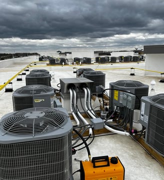 160 naujos statybos butų ŠVOK sistemų instaliacija JAV